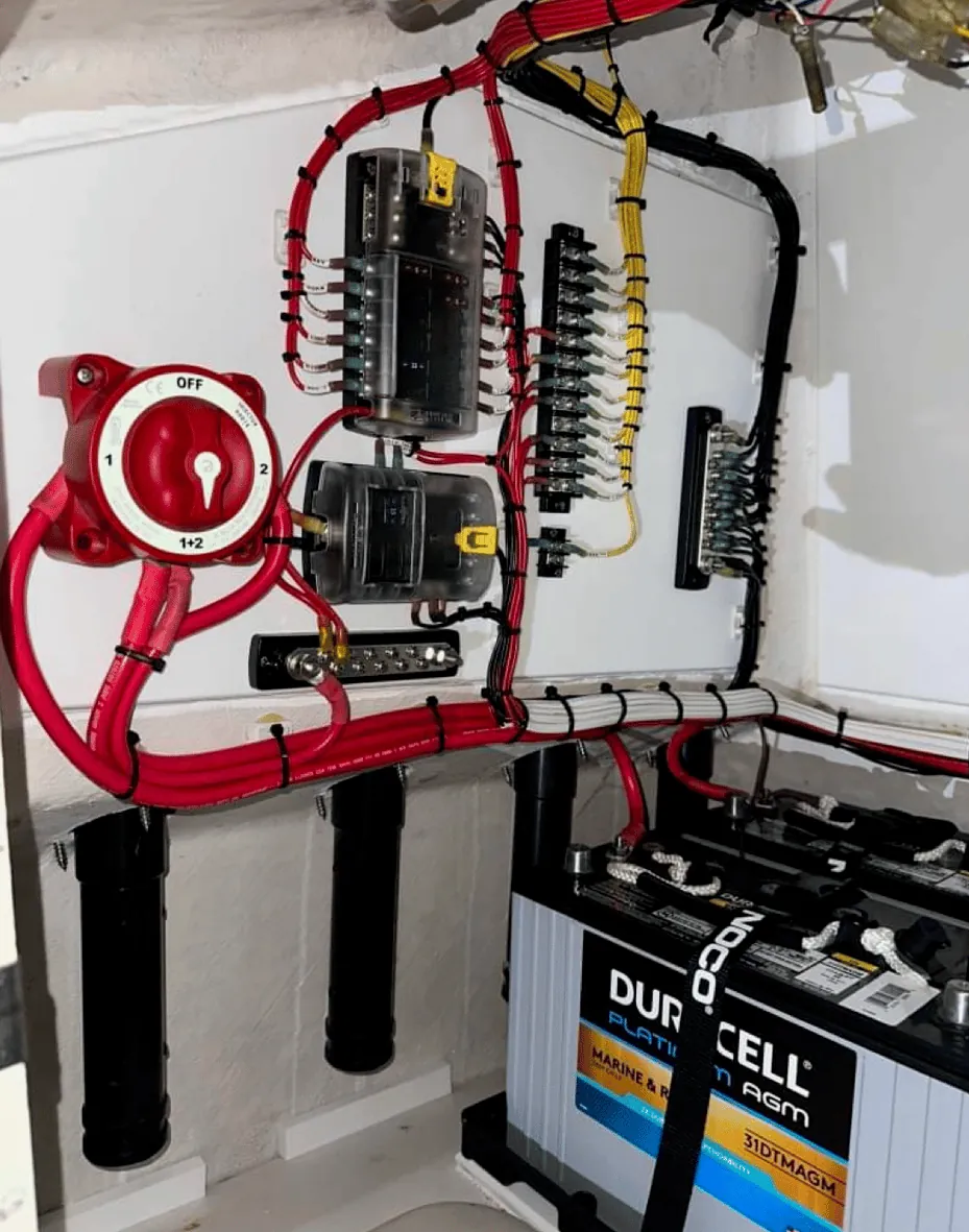 Battery switch, fuse block and bus bars, rewired